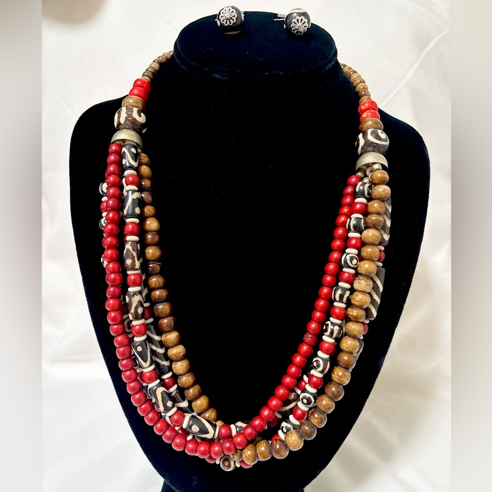 Handmade Multicolor Beaded Necklace